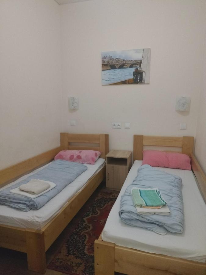 Отель Хата Dnipro Exterior foto